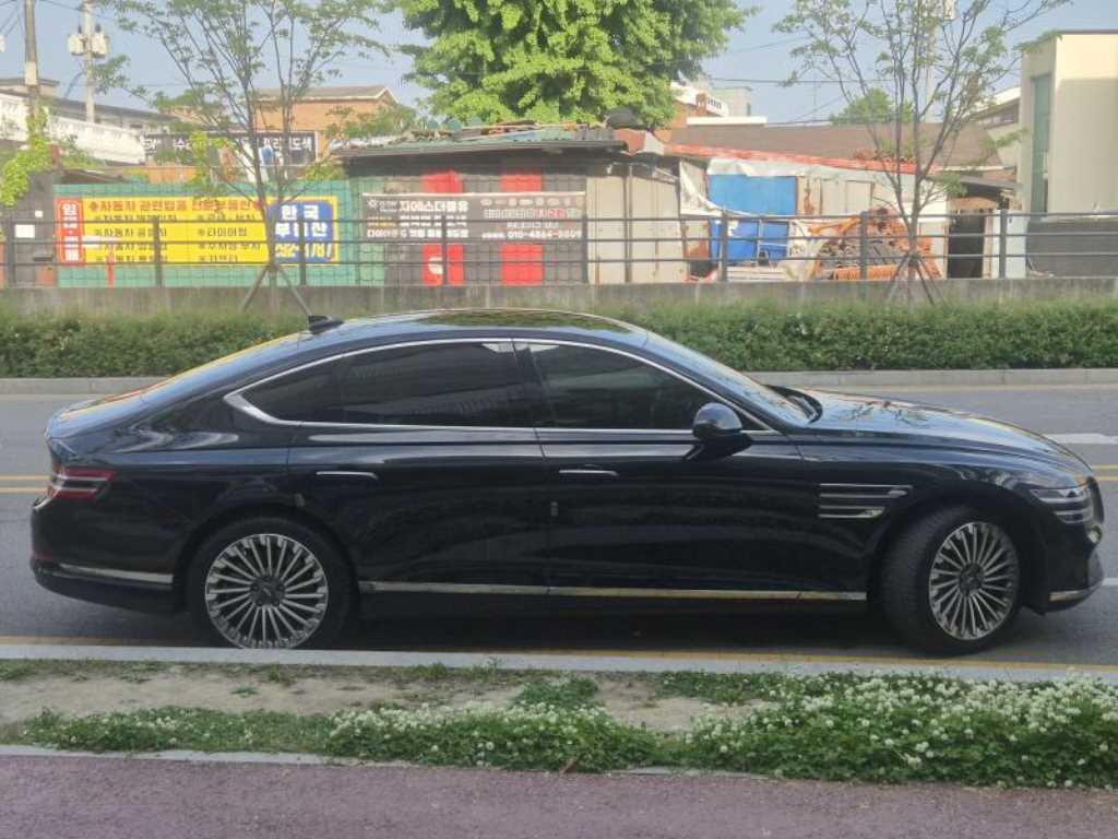 Genesis G80 2022 Negro - Importación desde Corea - HF Imports Iquique - Foto 1