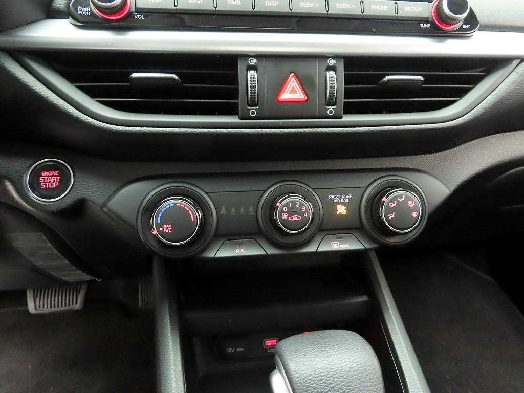 KIA K3 - Vista 9