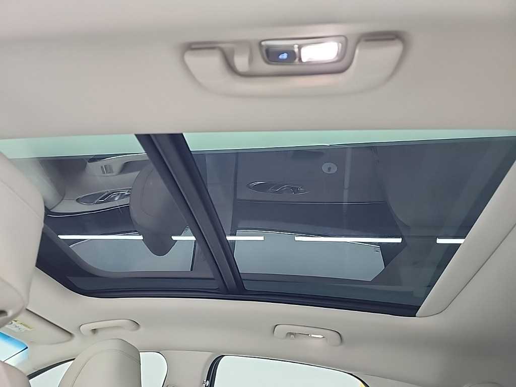 Genesis GV70 2022 Blanco - Importación desde Corea - HF Imports Iquique - Foto 14