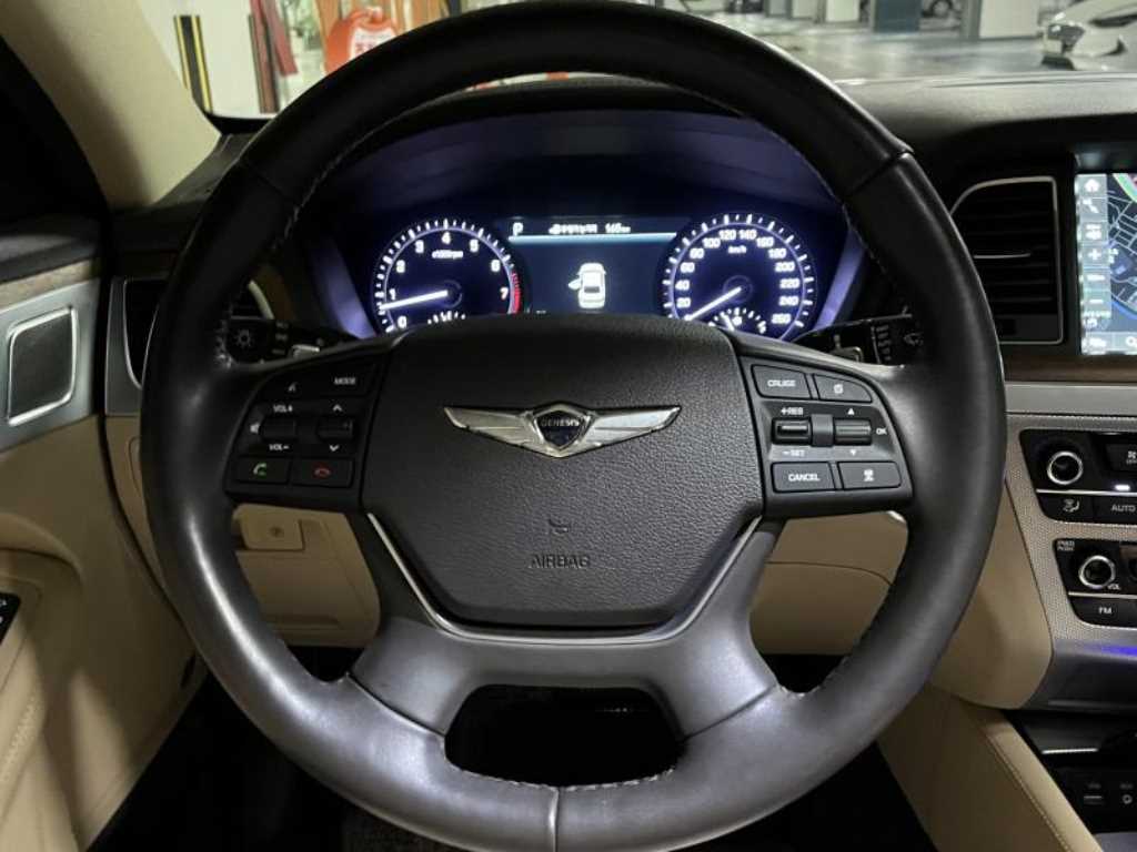 Genesis G80 - Vista 8