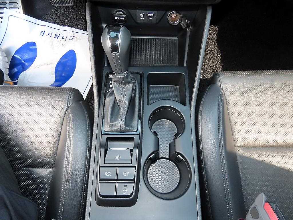 HYUNDAI Tucson - Vista 10