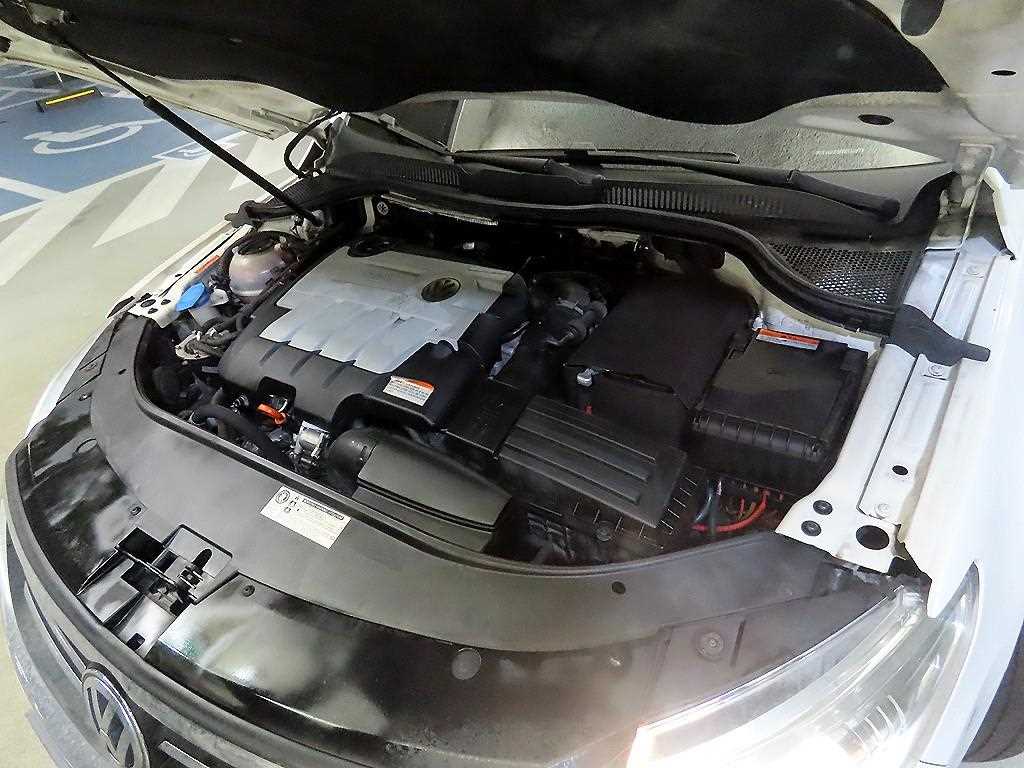 Volkswagen CC - Vista 5