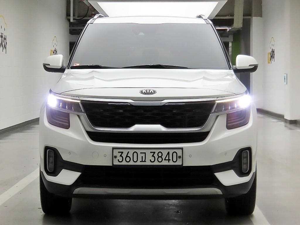 KIA Seltos - Vista 2