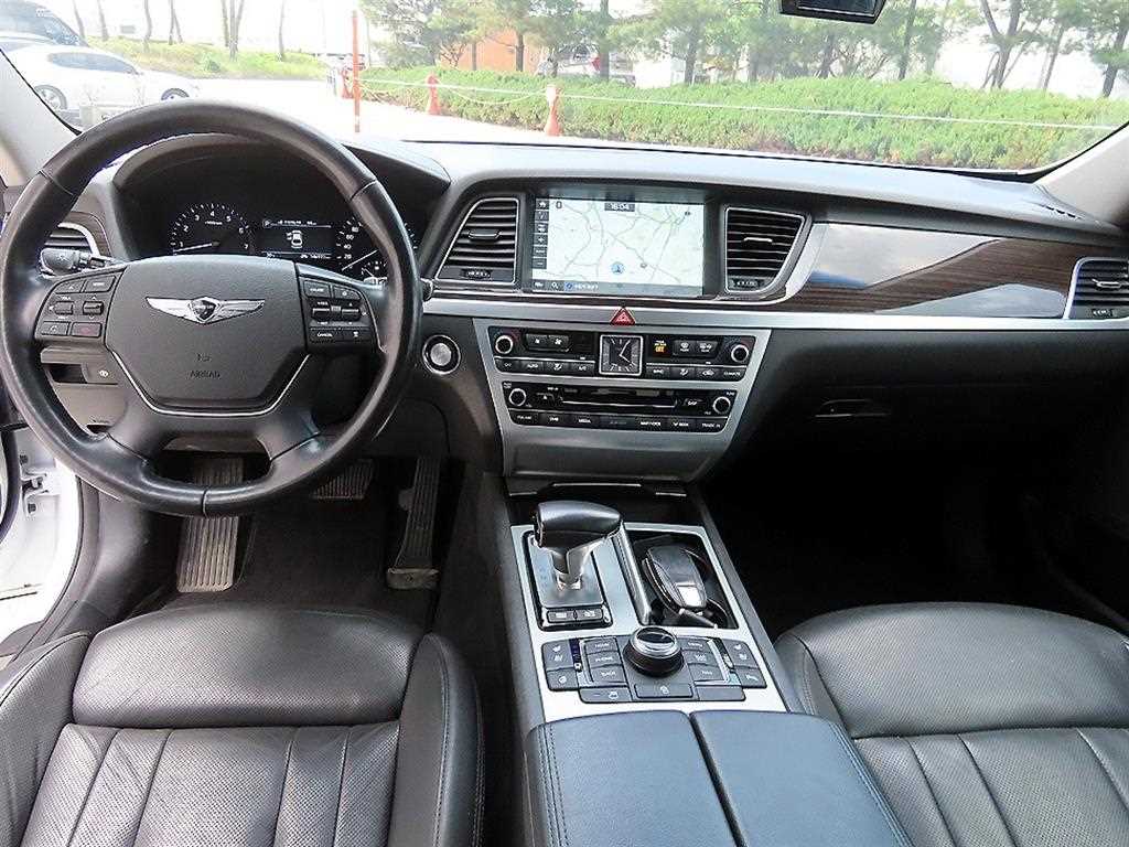 Genesis G80 - Vista 7