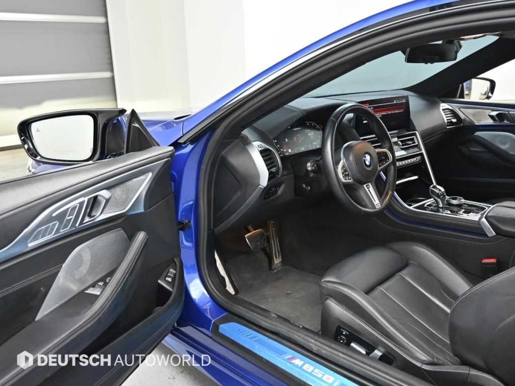BMW 8 Series - Vista 11