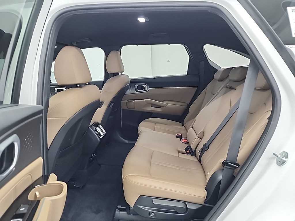 KIA Sorento - Vista 12