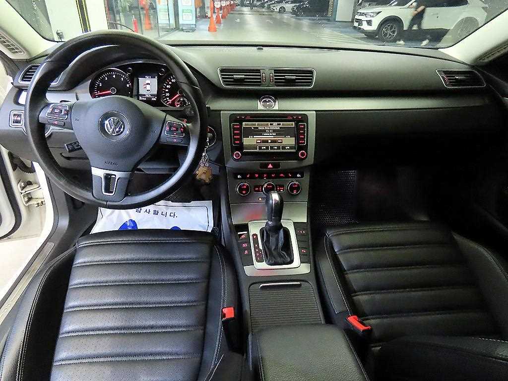 Volkswagen CC - Vista 10