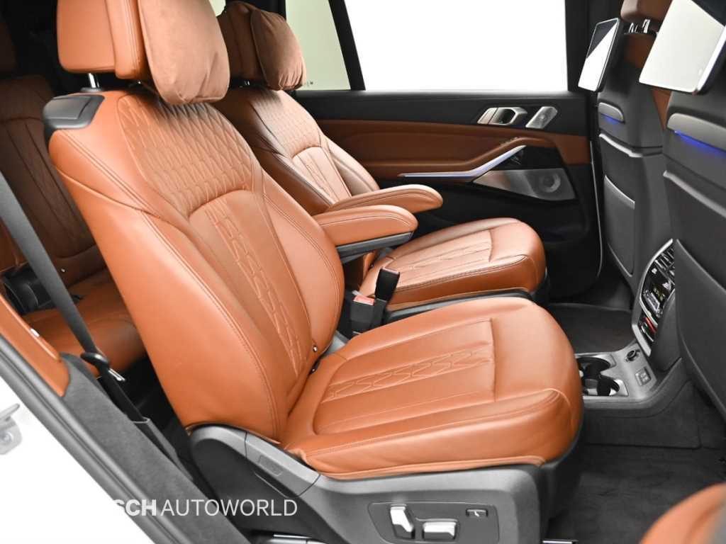 BMW X7 - Vista 12