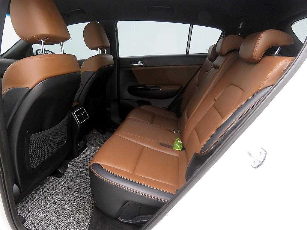 KIA Sportage - Vista 8