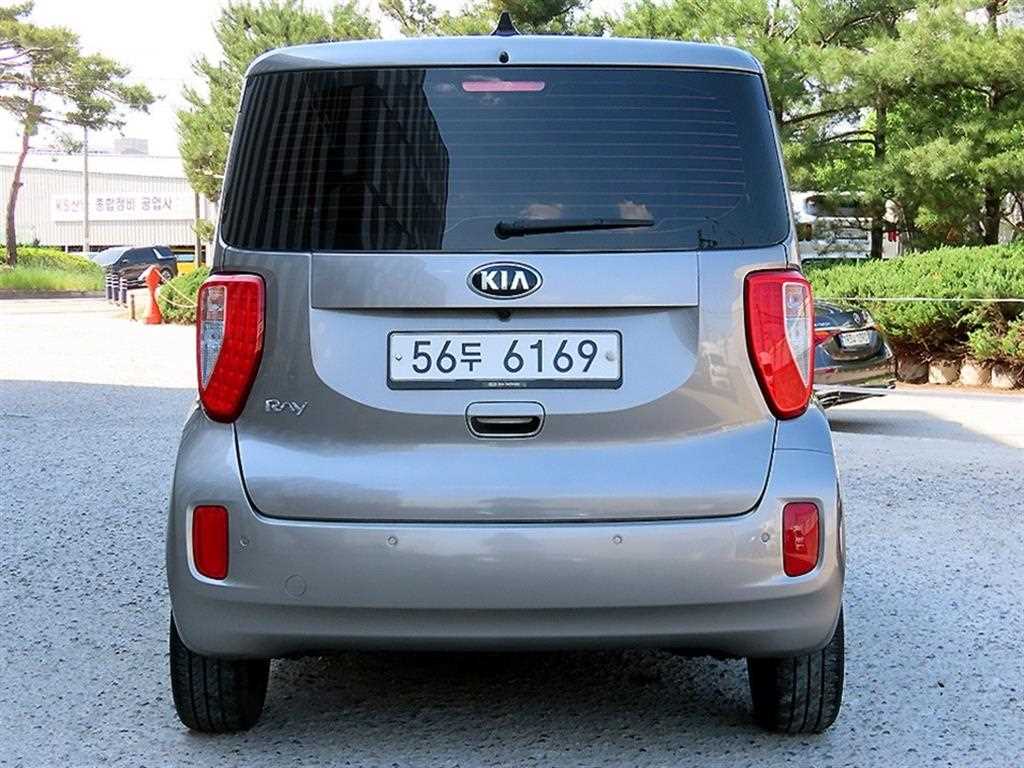 KIA Ray - Vista 4
