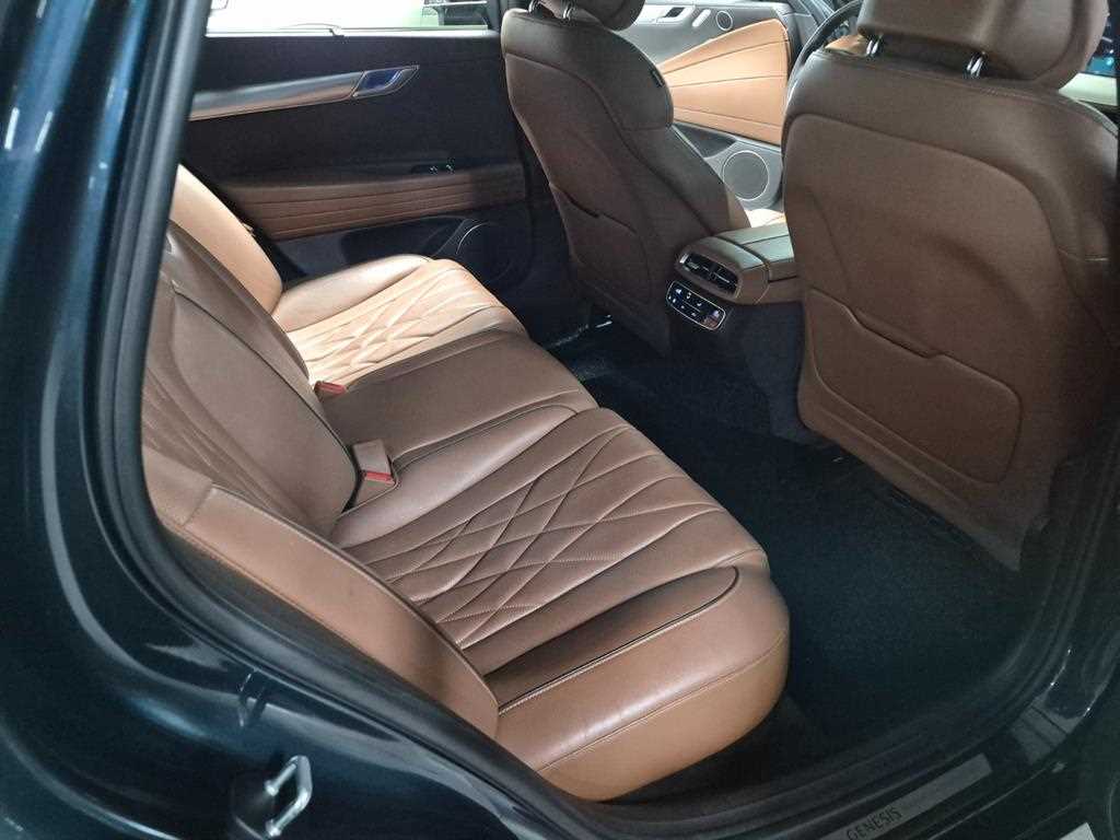 Genesis G80 - Vista 11