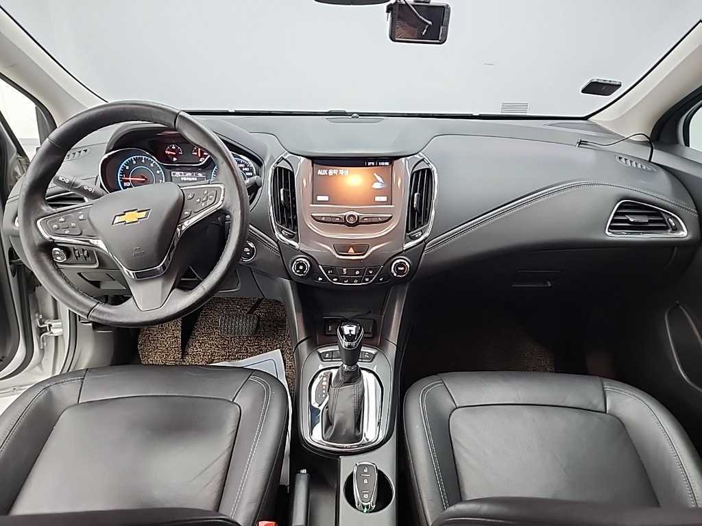 Chevrolet Cruise - Vista 7