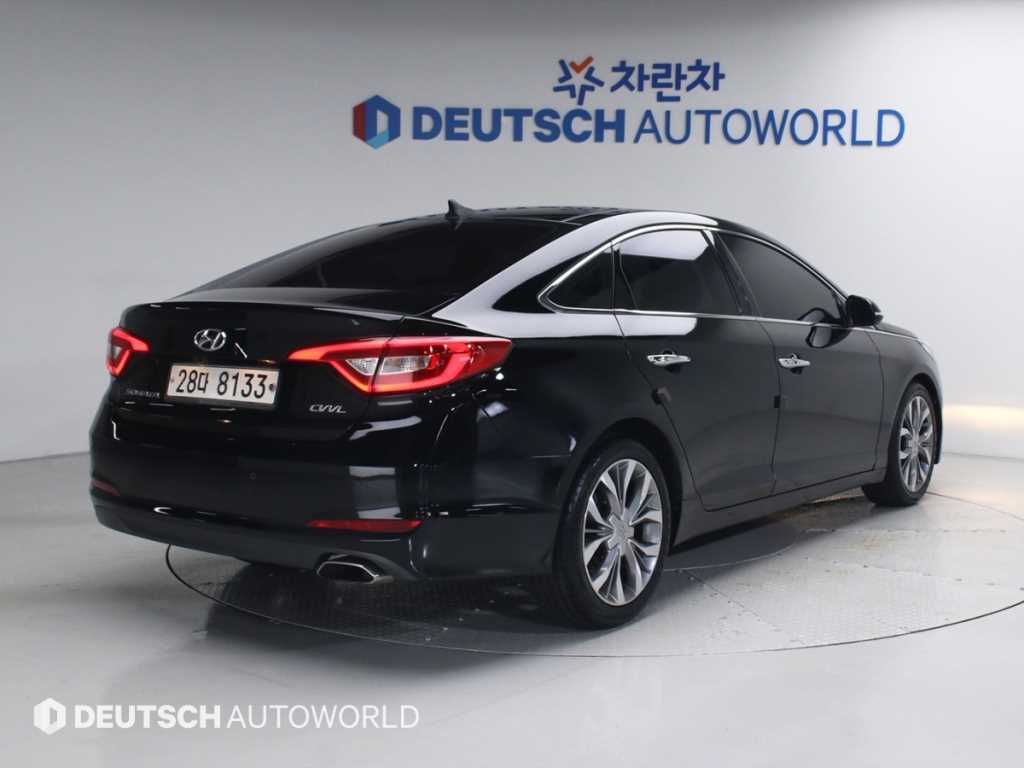 HYUNDAI Sonata - Vista 2