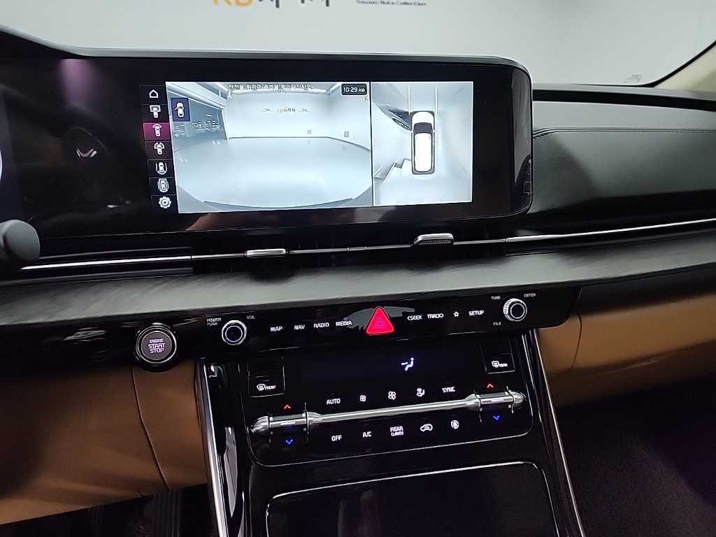 KIA Carnival - Vista 10