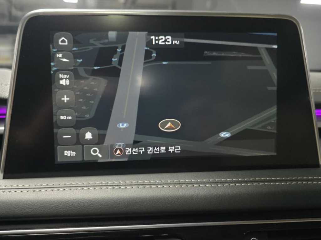 Genesis G70 - Vista 9