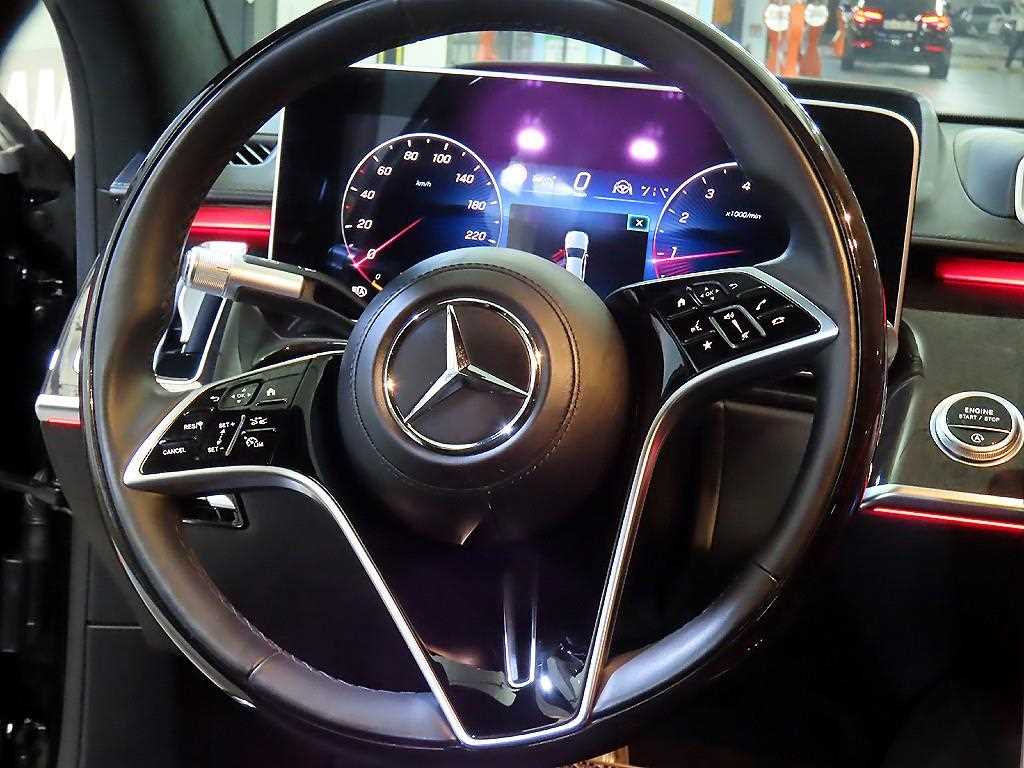 Mercedes Benz S Class - Vista 8