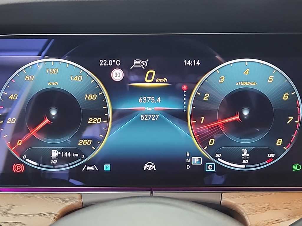 Mercedes Benz E class - Vista 6