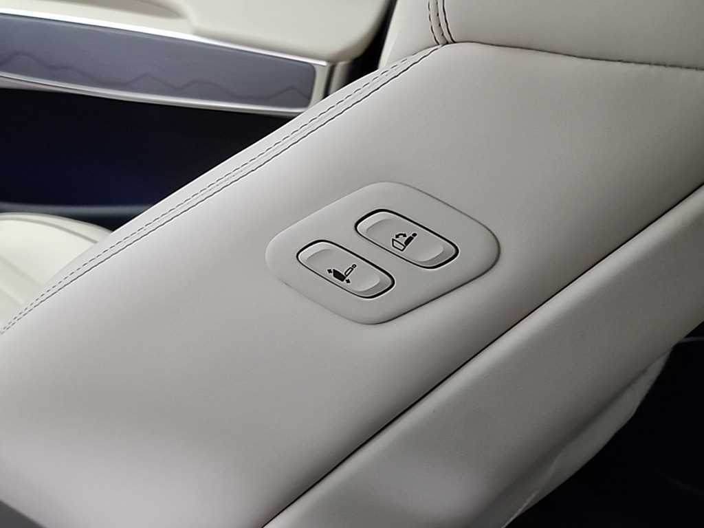 Genesis GV70 2023 Blanco - Importación desde Corea - HF Imports Iquique - Foto 13