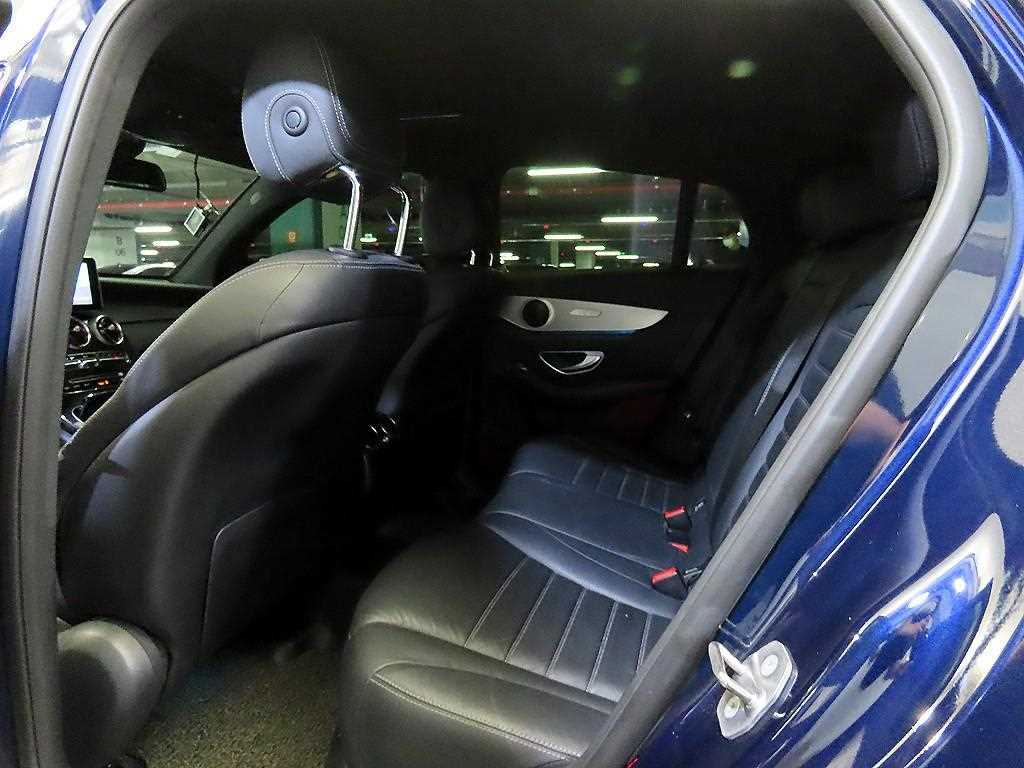Mercedes Benz GLC Class - Vista 7