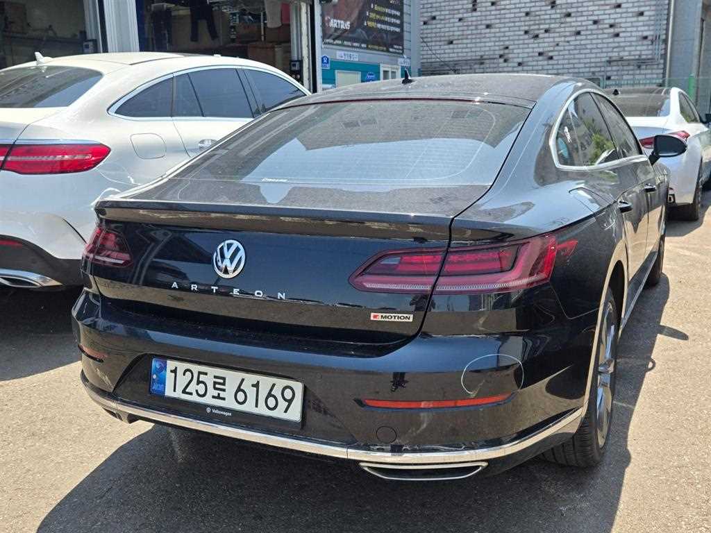 Volkswagen Arteon - Vista 4