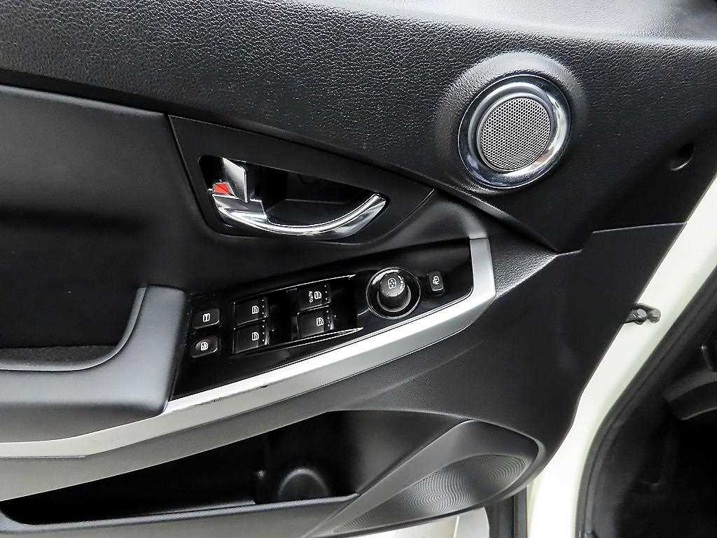 Ssangyong Korando - Vista 11