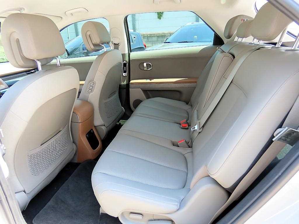 HYUNDAI Ioniq 5 - Vista 6