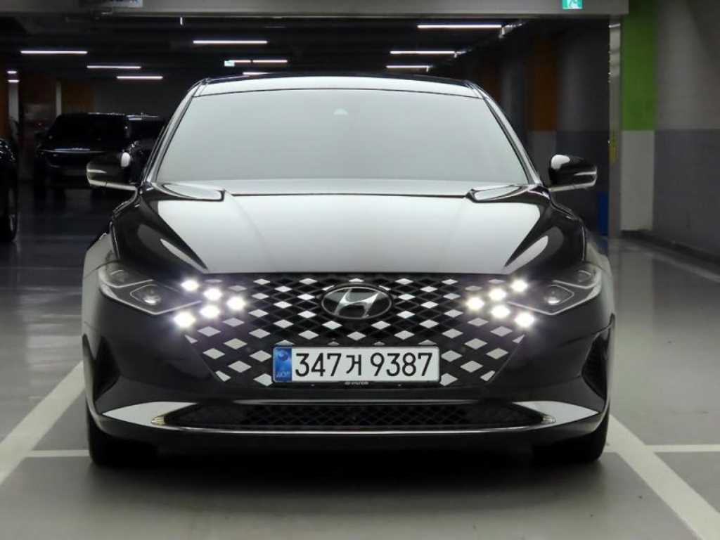 HYUNDAI Grandeur - Vista 2