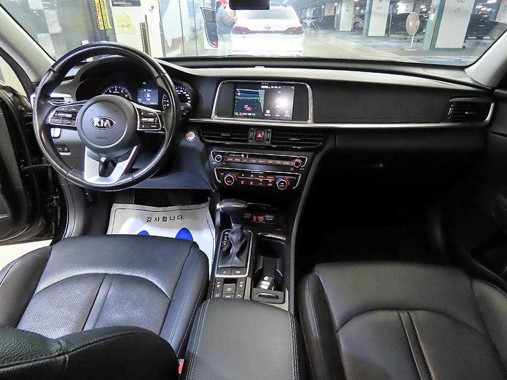 KIA K5 - Vista 10