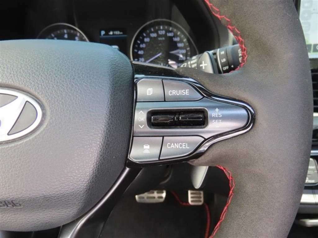 HYUNDAI i30 - Vista 3