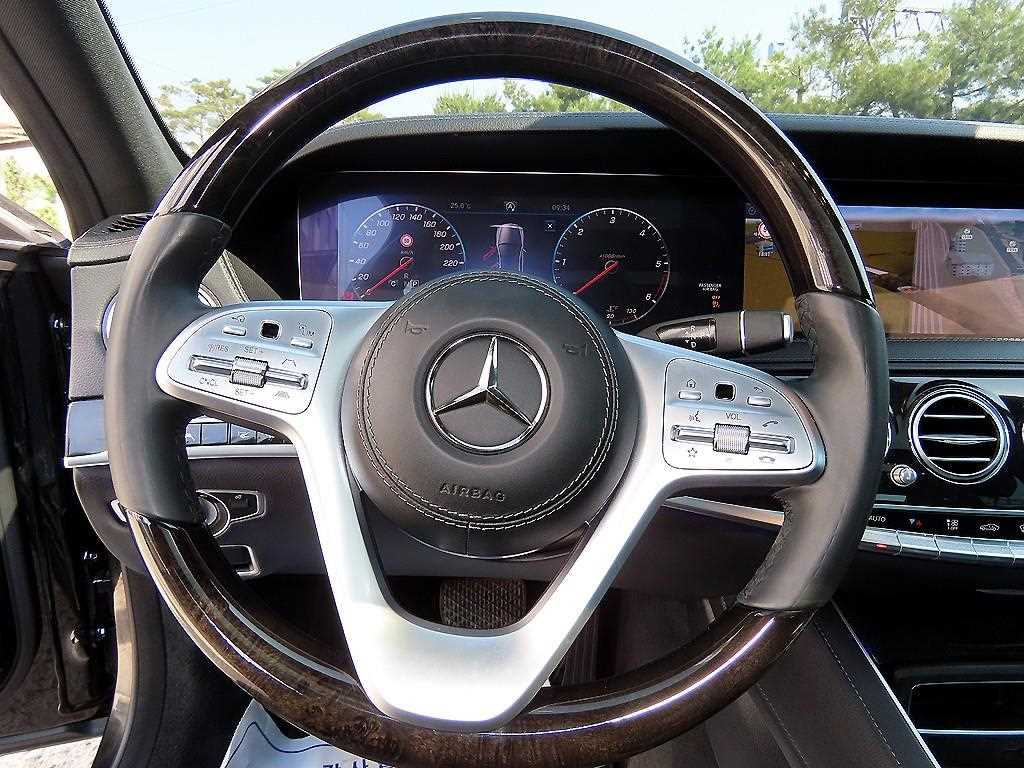 Mercedes Benz S Class - Vista 8