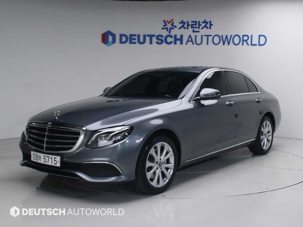 Mercedes Benz E class 2019 Gris - Importación desde Corea - HF Imports Iquique - Foto 1