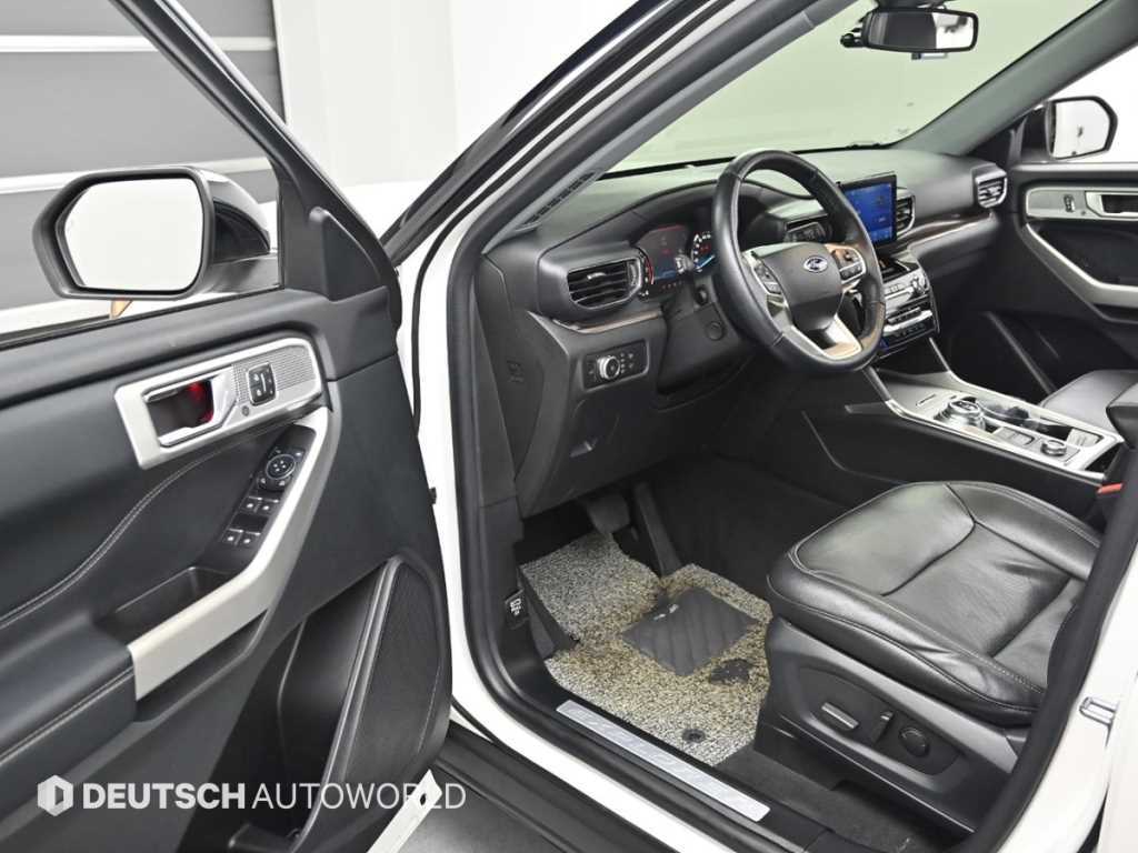 Ford Explorer - Vista 11