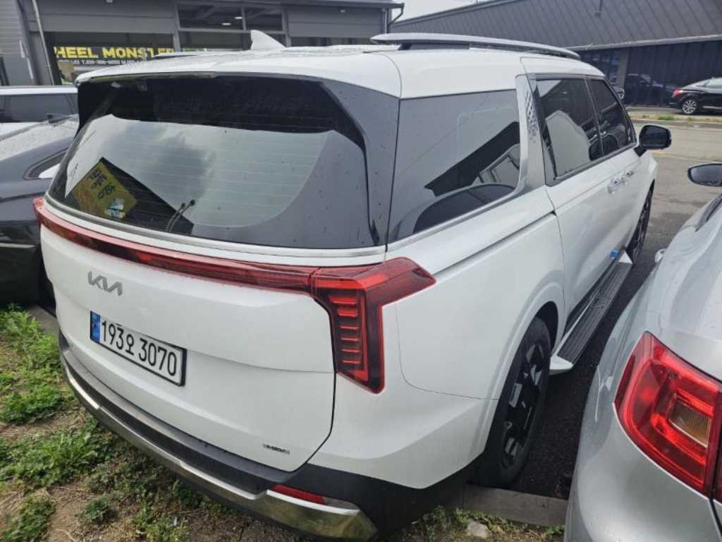 KIA Carnival - Vista 3