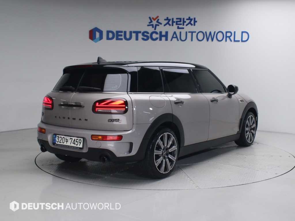Mini Clubman - Vista 4