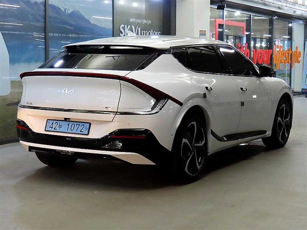 KIA EV6 - Vista 4