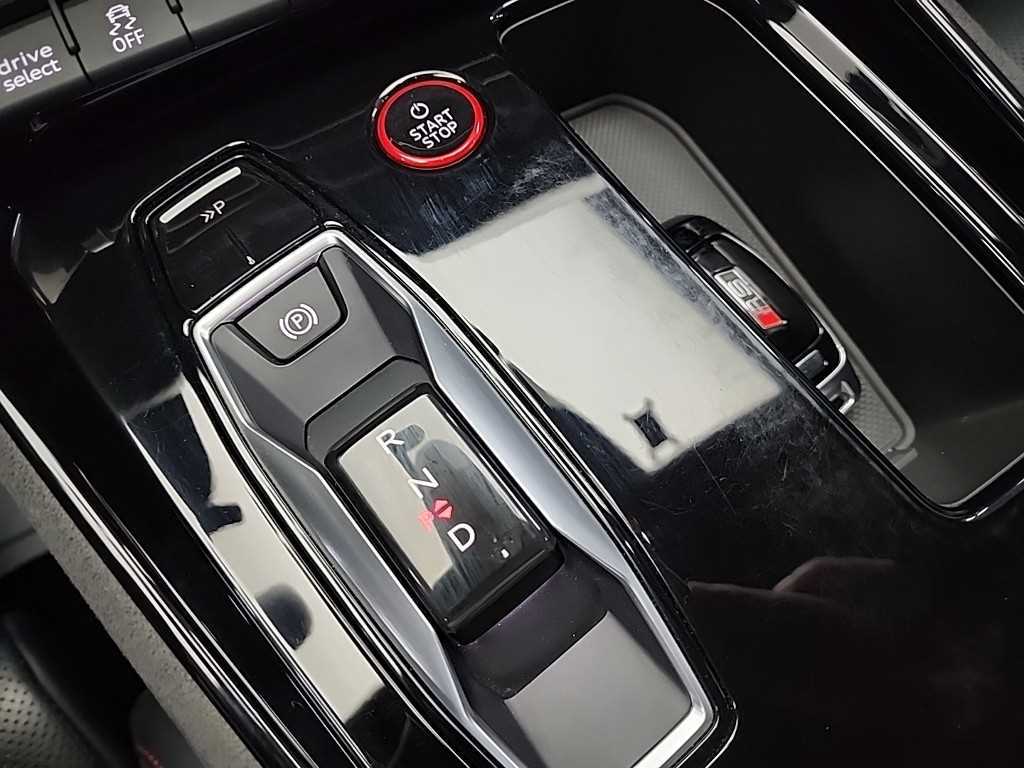 Audi RS e-tron GT - Vista 8