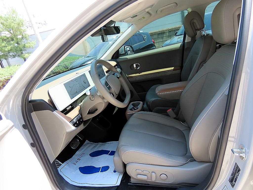 HYUNDAI Ioniq 5 - Vista 5