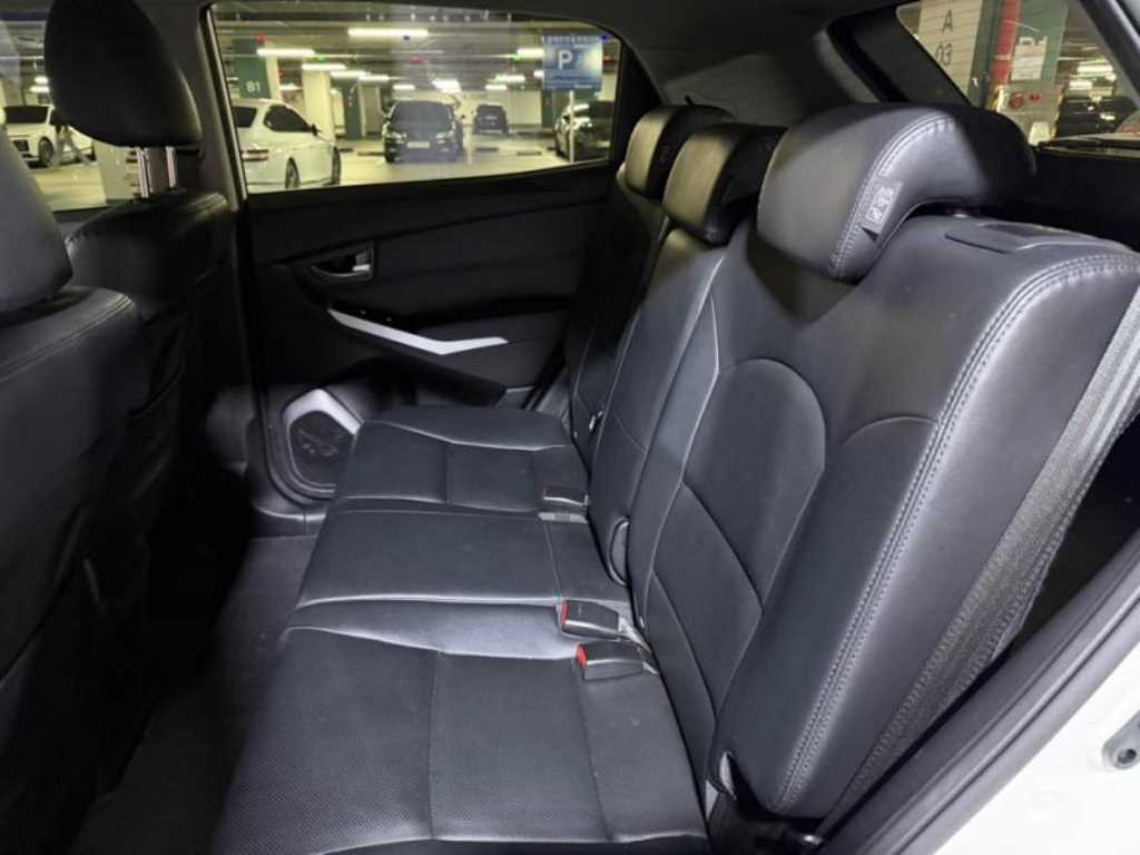 Ssangyong Korando - Vista 7