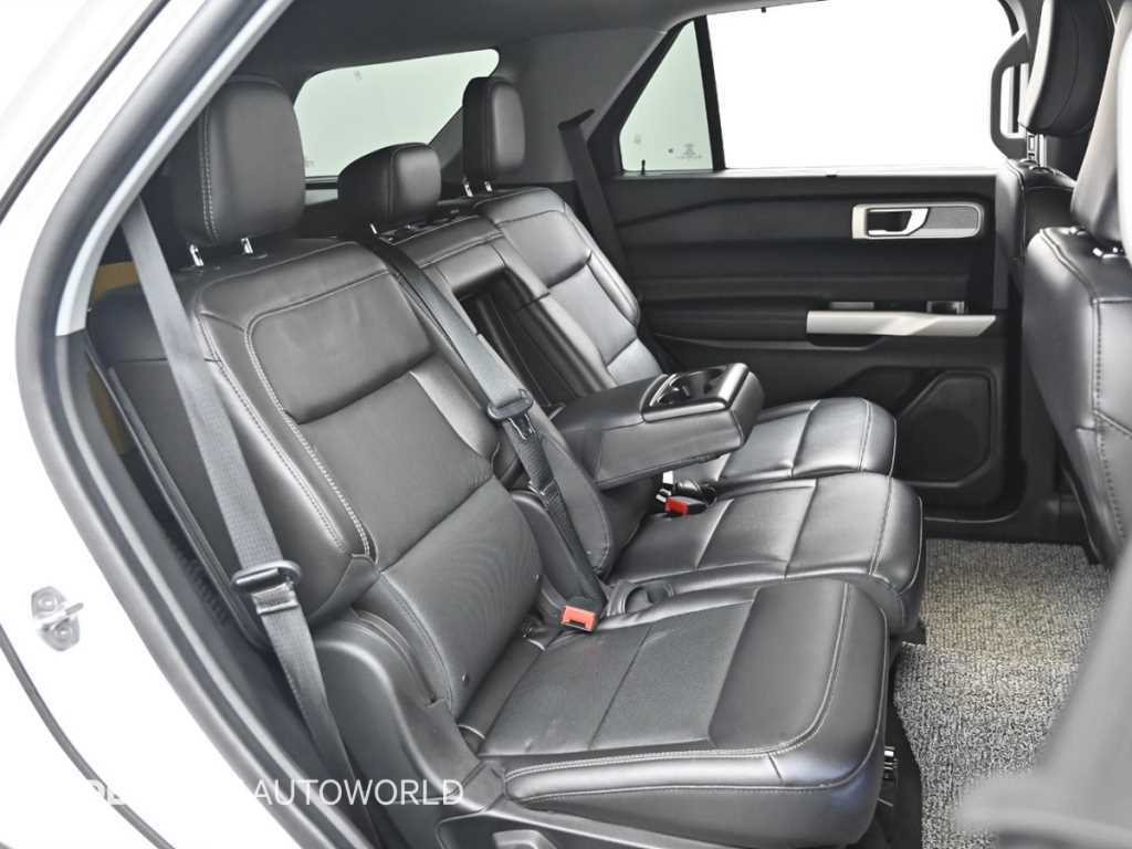 Ford Explorer - Vista 12