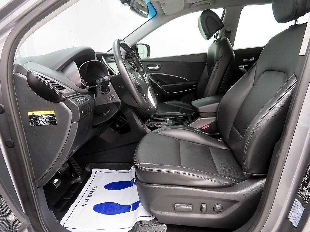 HYUNDAI Santa Fe - Vista 6