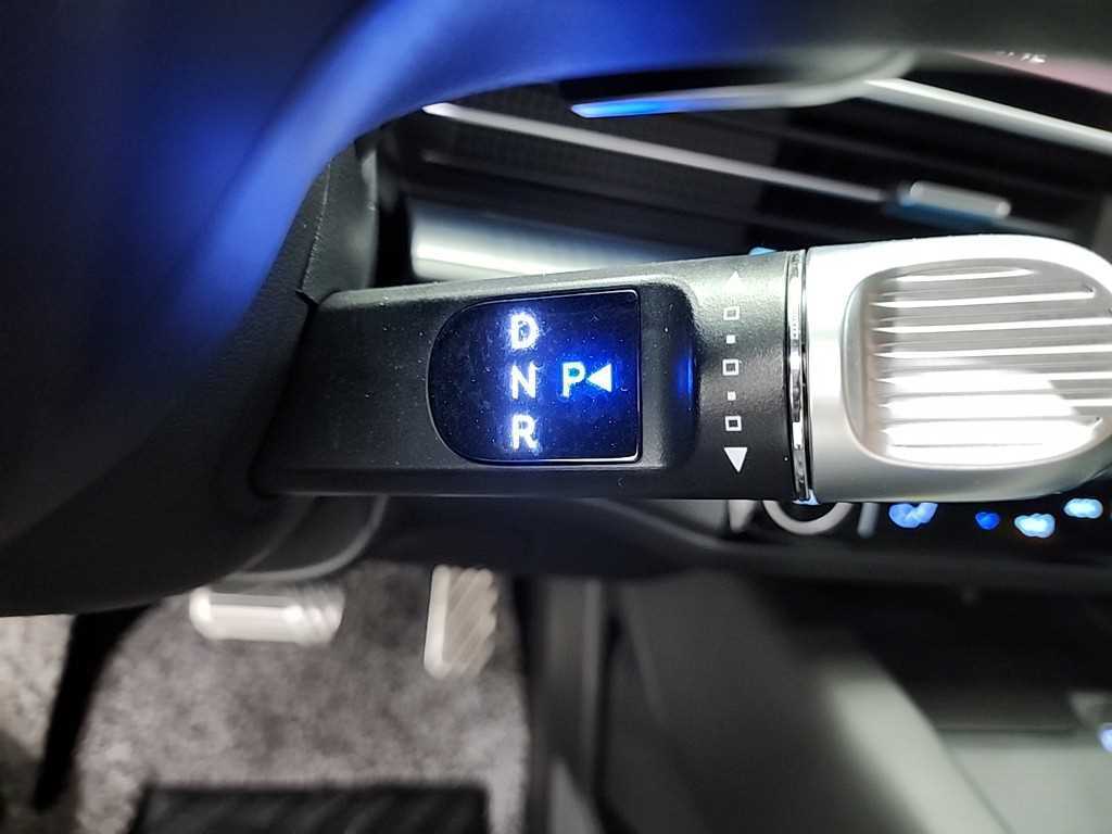 HYUNDAI Ioniq 6 - Vista 8