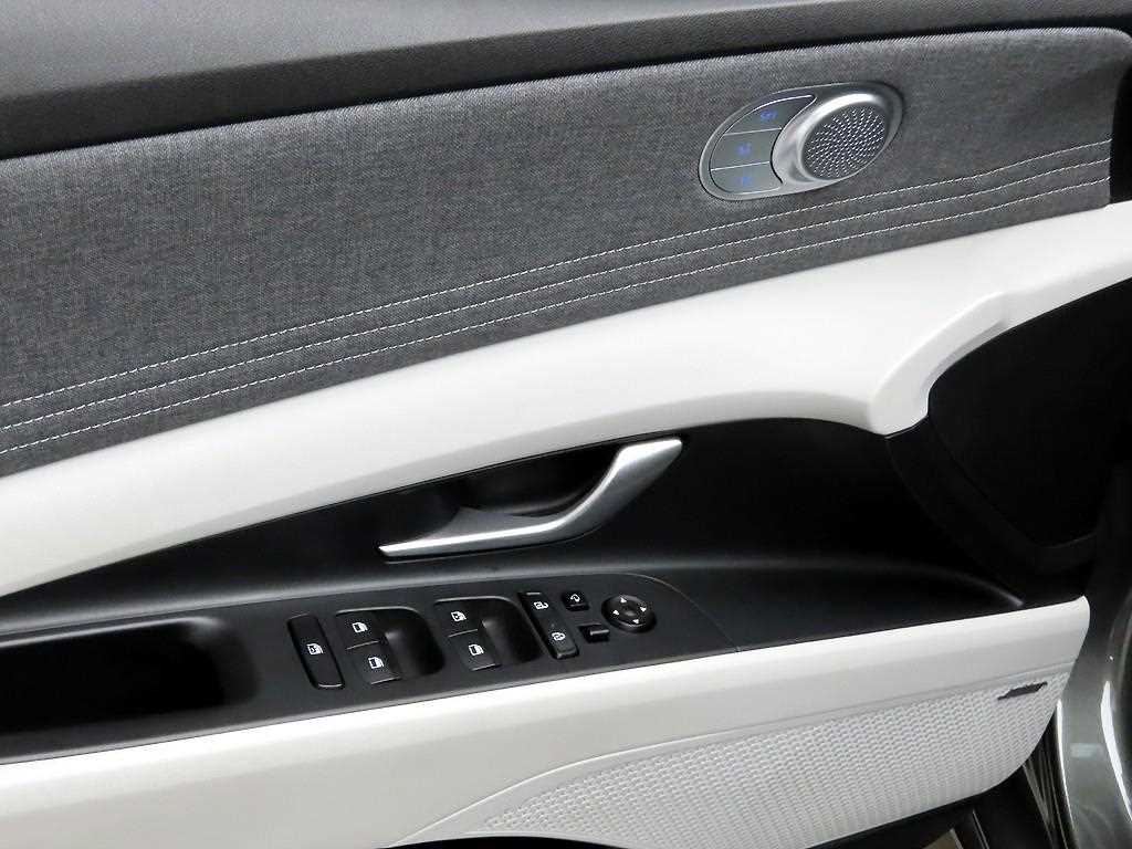 HYUNDAI Avante - Vista 11