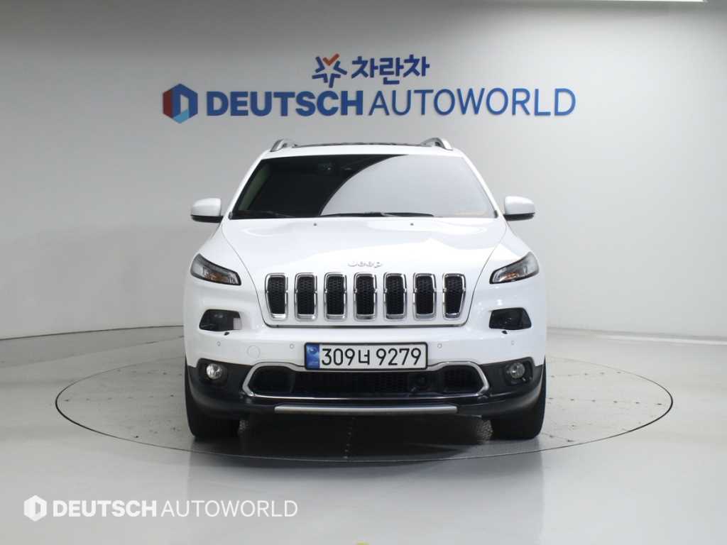 Jeep Cherokee - Vista 3