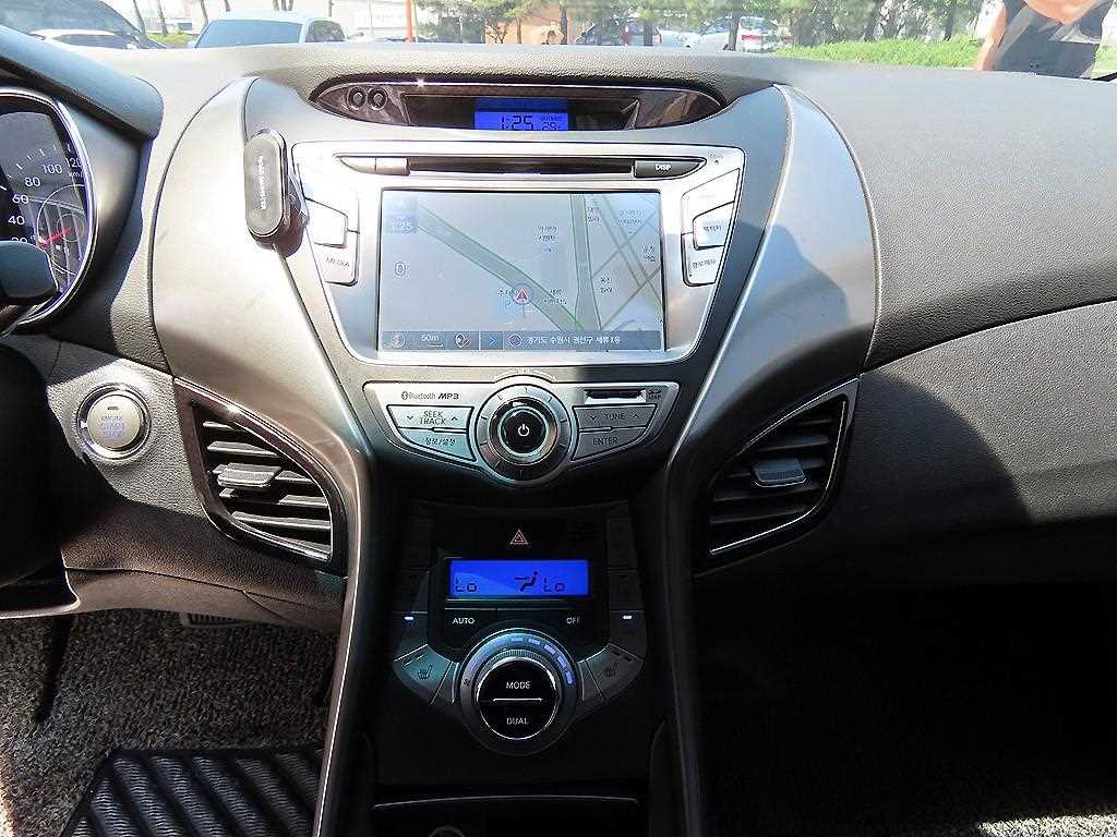 HYUNDAI Avante 2014 - Importación desde Corea - HF Imports Iquique - Foto 13