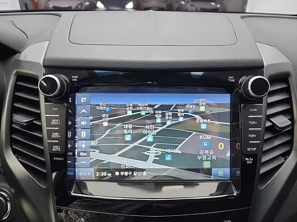 Ssangyong Tivoli 2018 Gris - Importación desde Corea - HF Imports Iquique - Foto 13