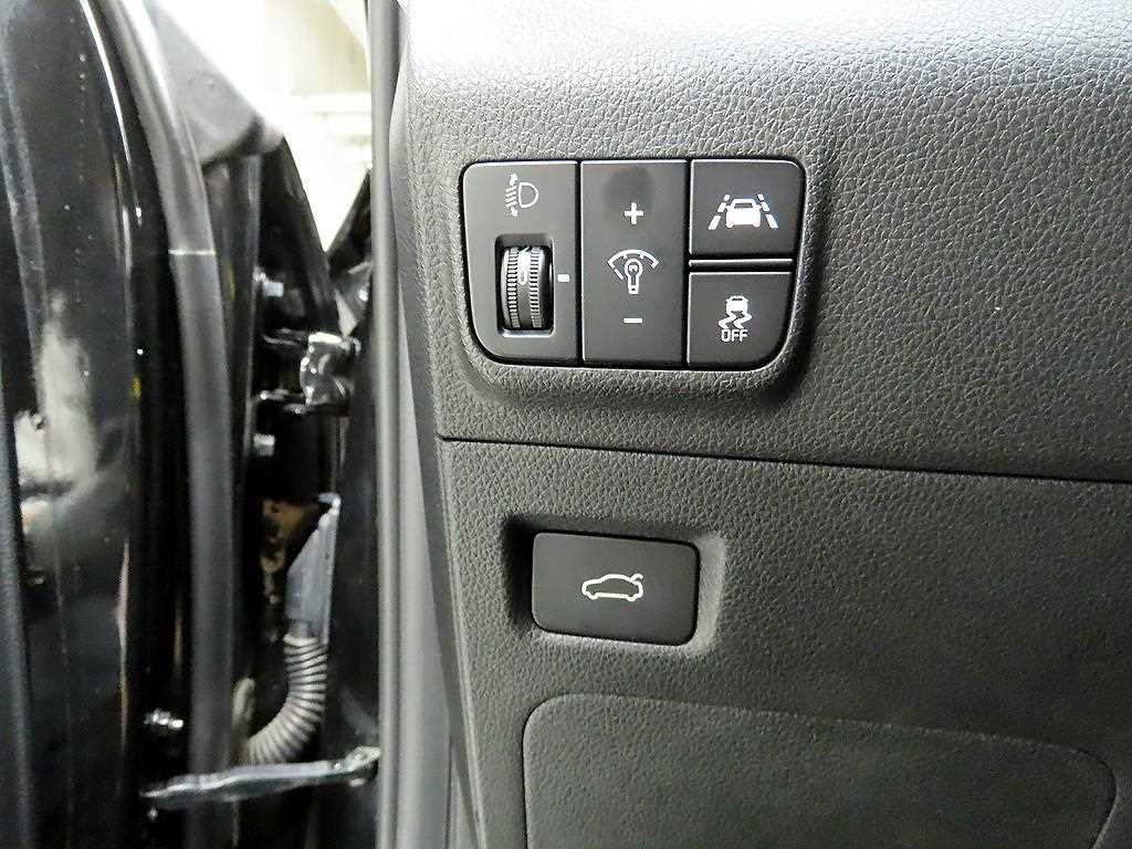 KIA K5 - Vista 12