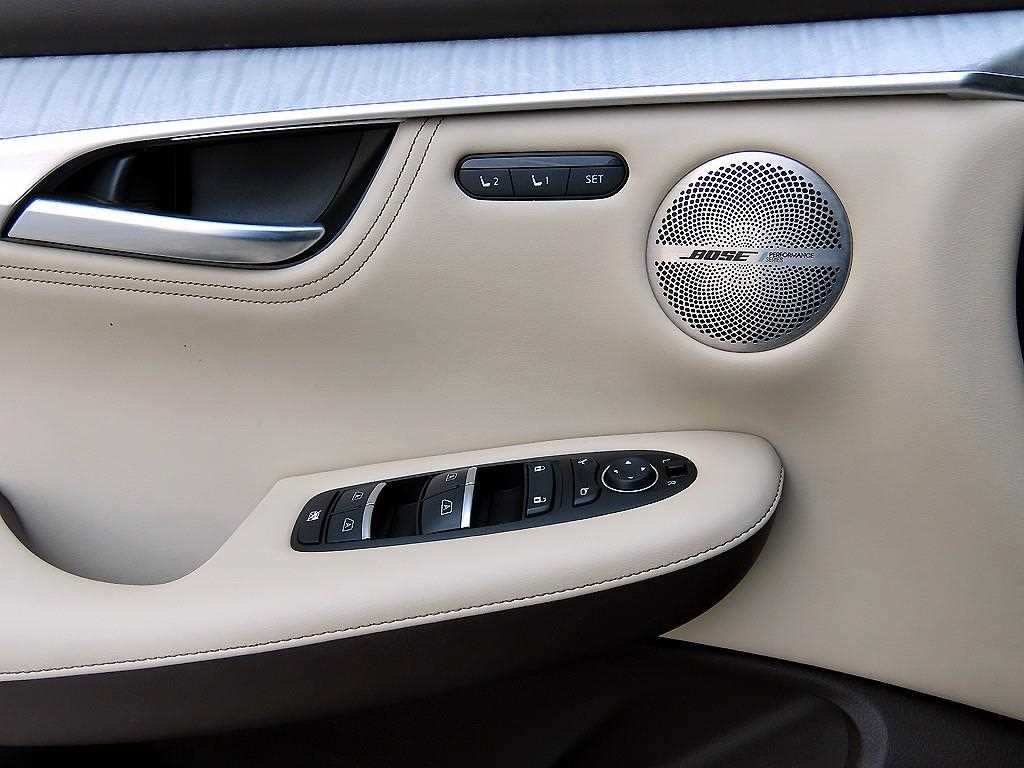 Infiniti QX - Vista 11