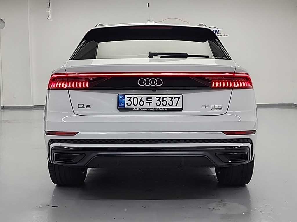Audi Q8 - Vista 3