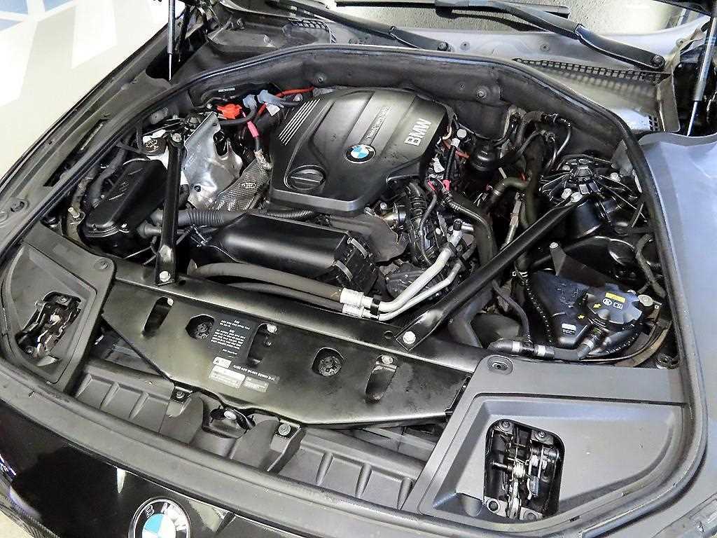 BMW 5 Series 2016 Negro - Importación desde Corea - HF Imports Iquique - Foto 19