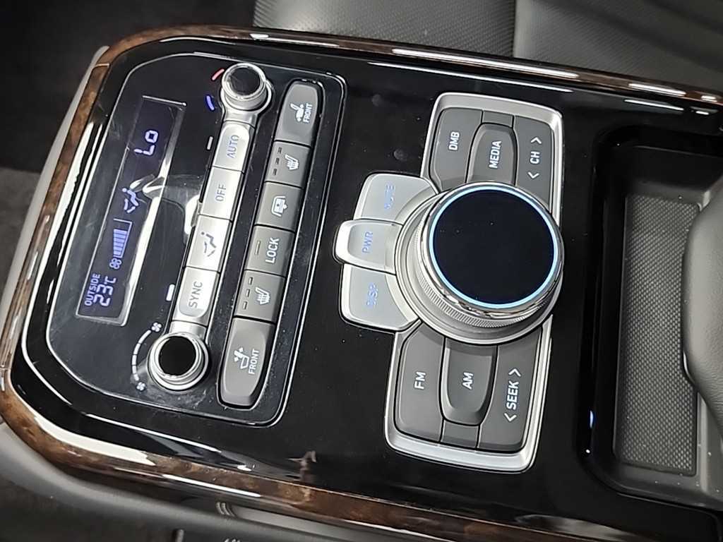 Genesis G90 2020 Negro - Importación desde Corea - HF Imports Iquique - Foto 15